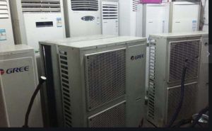 长期上门回收大量吸顶空调、风管式空调、各种空调.冰箱冰柜